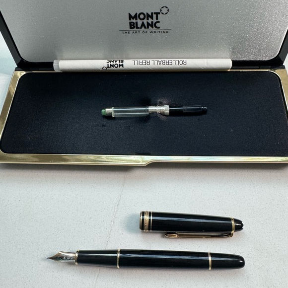 Authentic Mont Blanc fountain pen, includes all packaging, purchased in ‘97! - Picture 12 of 12